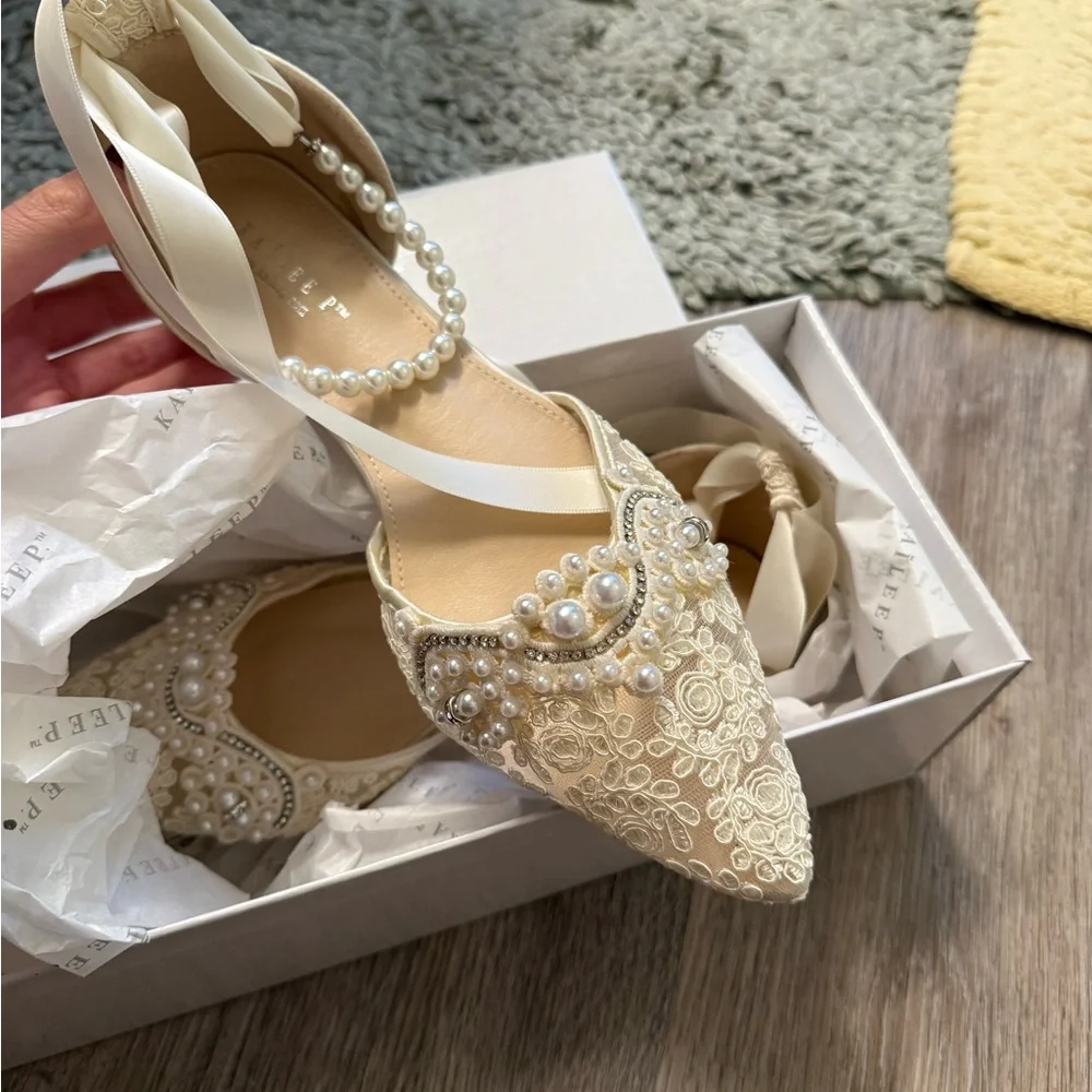 Kallie Pearl-Embellished Lace Pointed Flats in Ivory - Picture 4 of 5